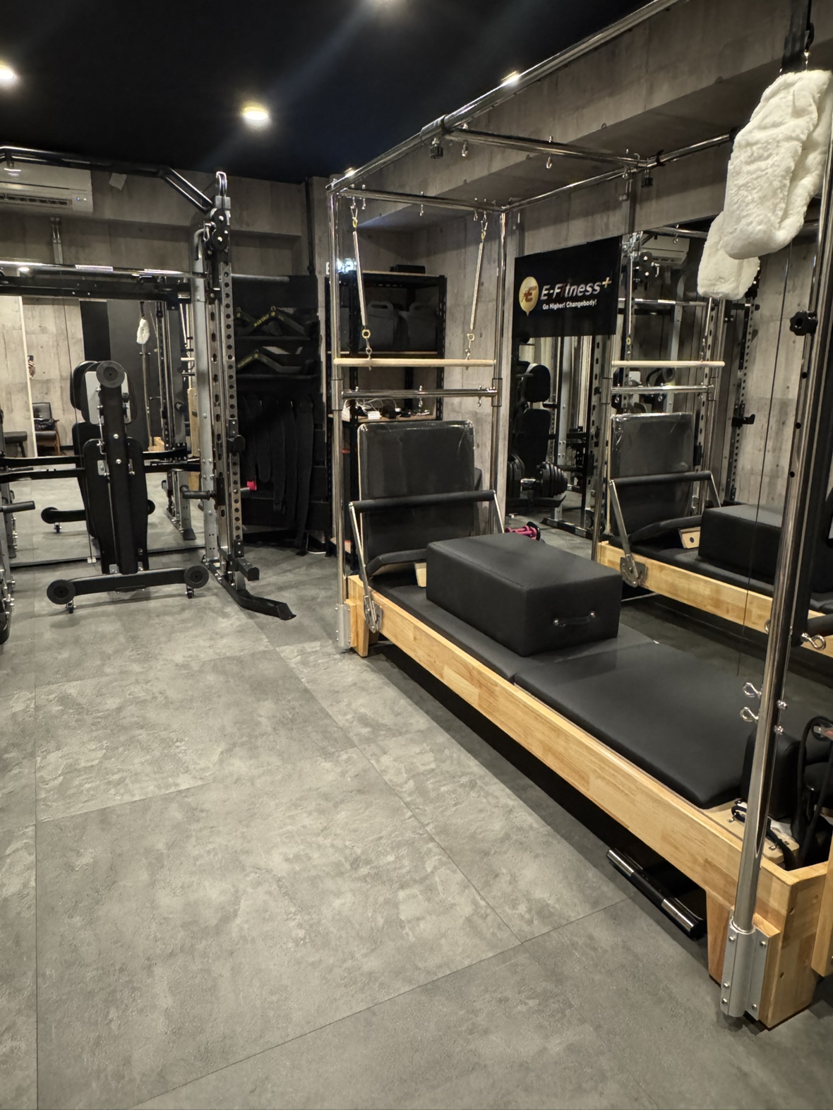 ELEM Pilates Hakataのスタジオ全景